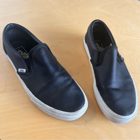 Vans Classic Slip-On Black Perforated Leather Sneaker Unisex Men’s 6 Women’s 7.5 - Picture 2 of 13